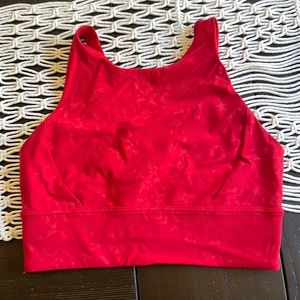 RARE lululemon sports bra/top